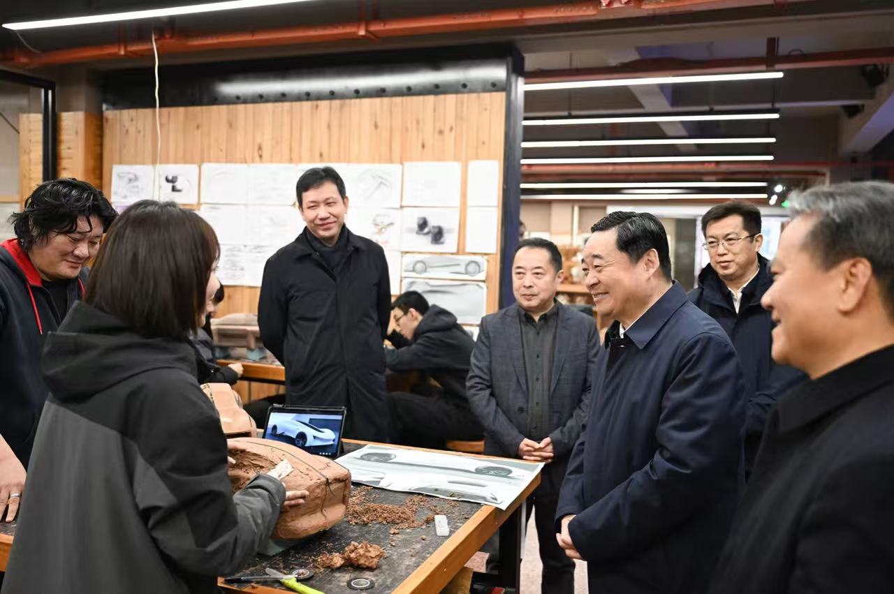 郝鹏在沈阳开展专题调研